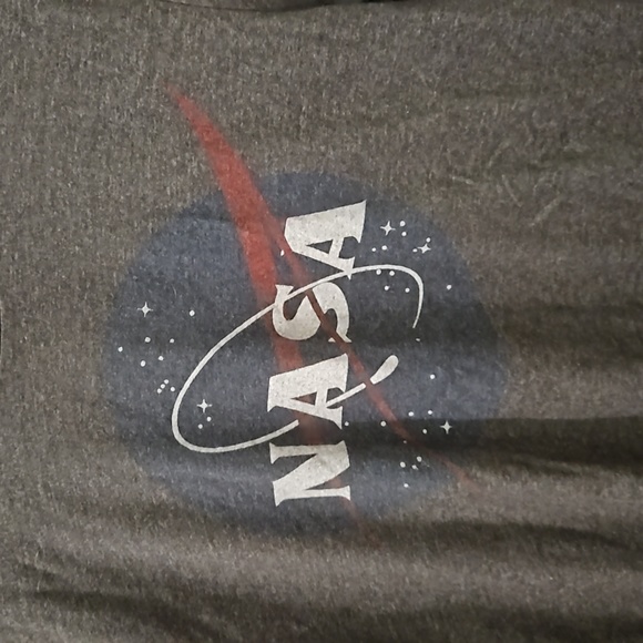 Grey NASA Graphic tee - Picture 3 of 6